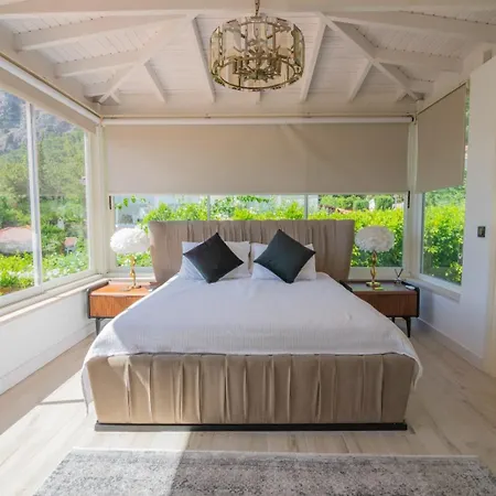 Villa With Amazing Sea And Mountain Views *