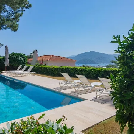 With Amazing Sea And Mountain Views *